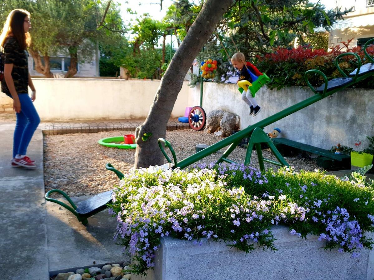 Apartments Oliva Водице Экстерьер фото